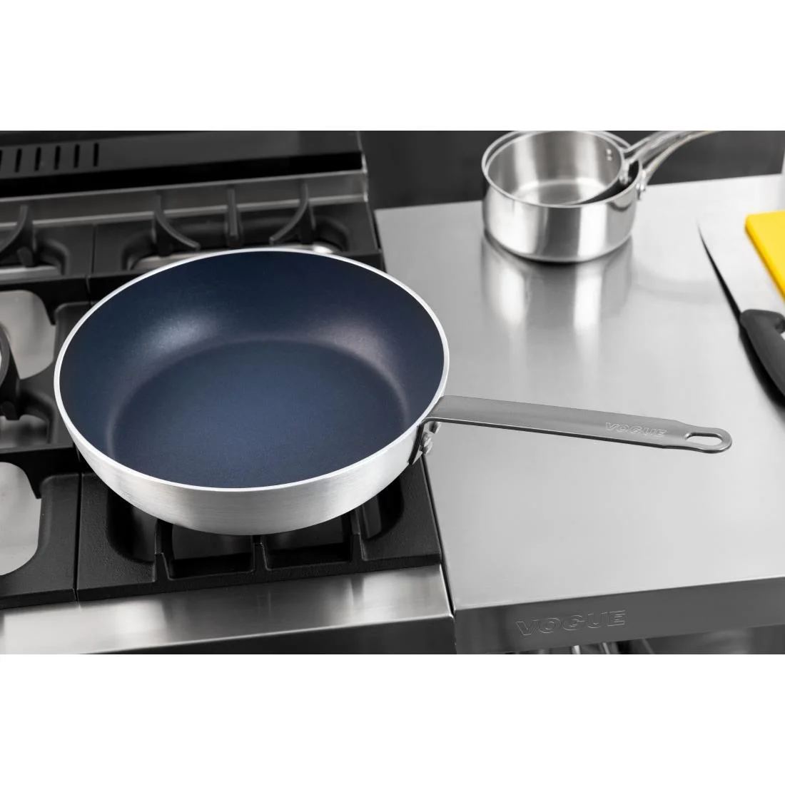Vogue Aluminium Non-stick Teflon Platinum Plus Sauté Pan 319mm - Image 7