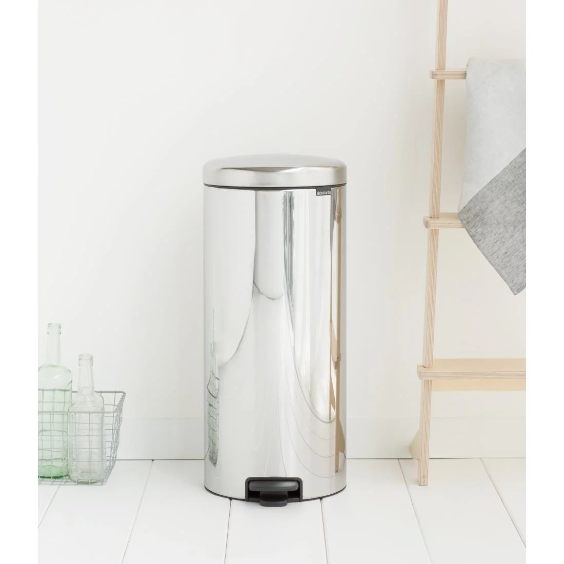 Brabantia NewIcon Pedal Bin Bucket Brilliant Steel 30Ltr - Image 3