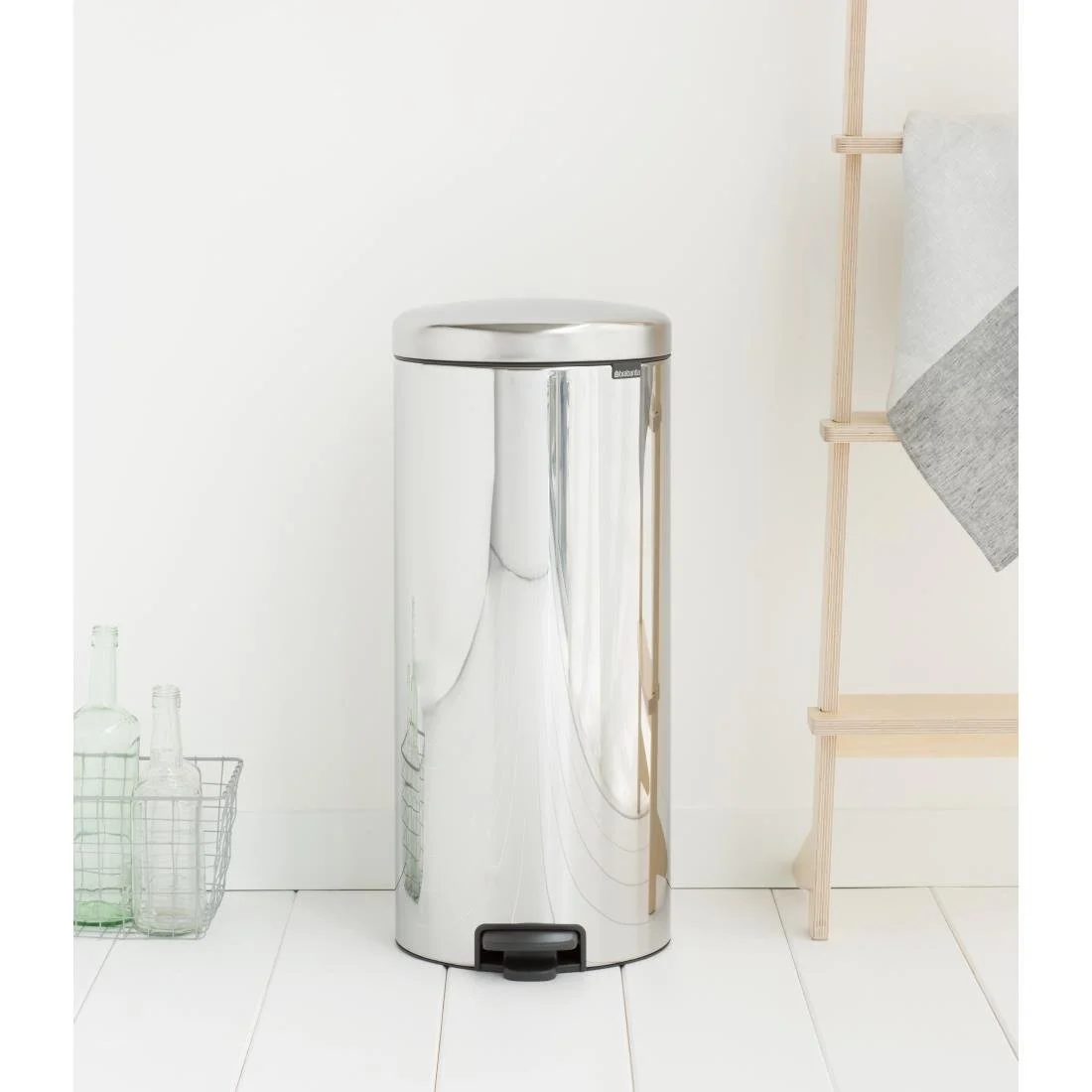 Brabantia NewIcon Pedal Bin Bucket Brilliant Steel 30Ltr - Image 3