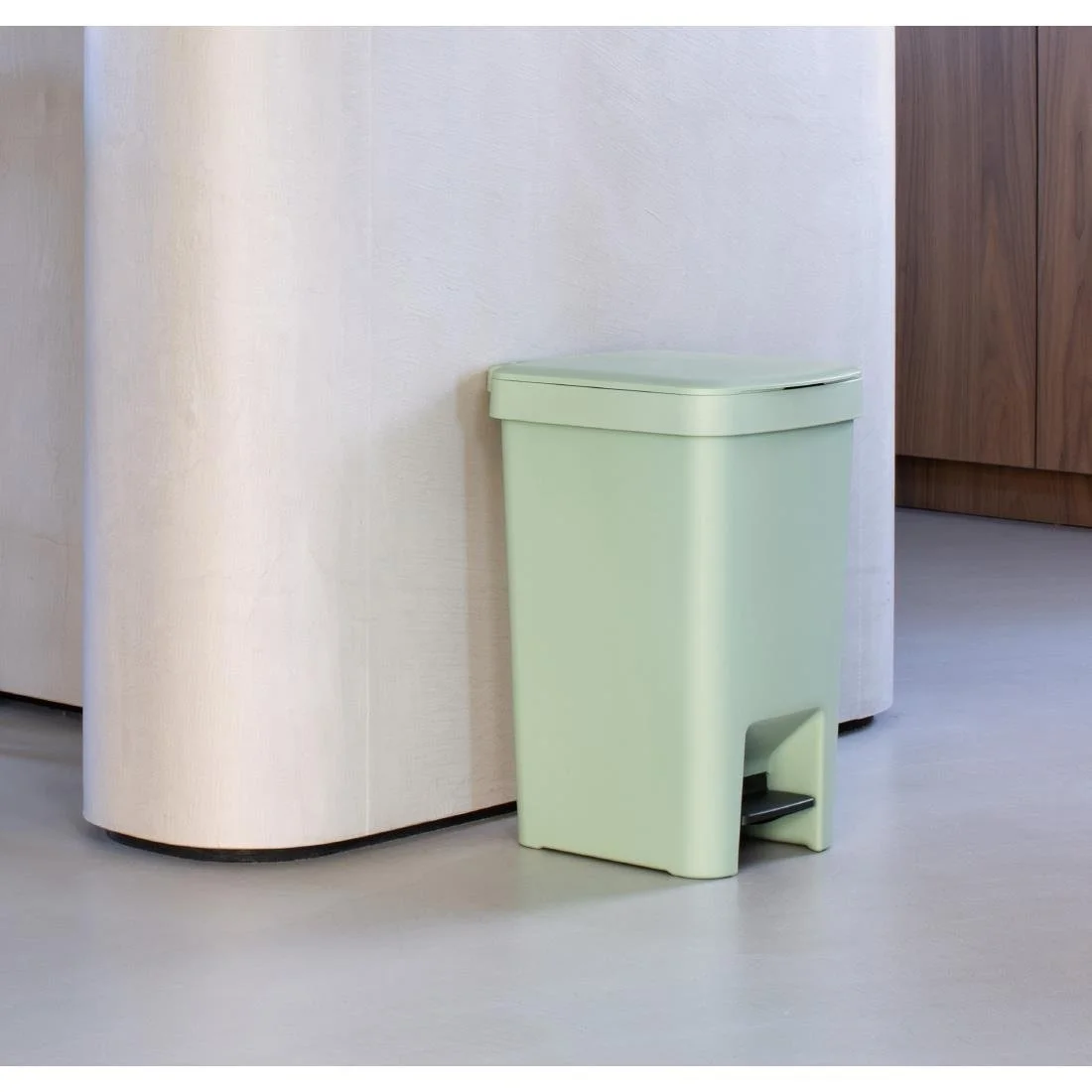 Brabantia StepUp Pedal Bin Jade Green 16Ltr - Image 4