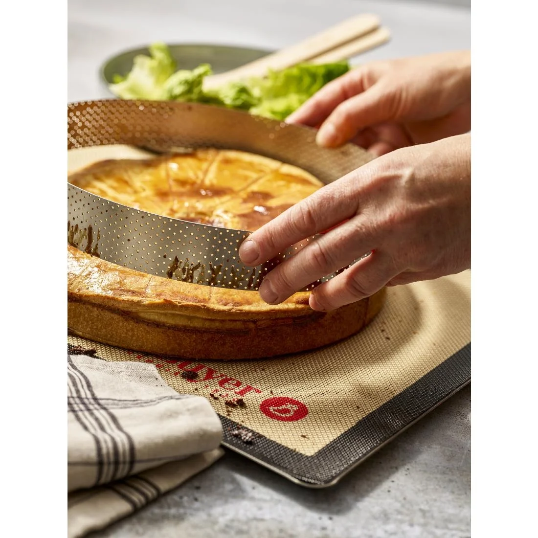 De Buyer Airmat Baking Mat 585x385mm - Image 2