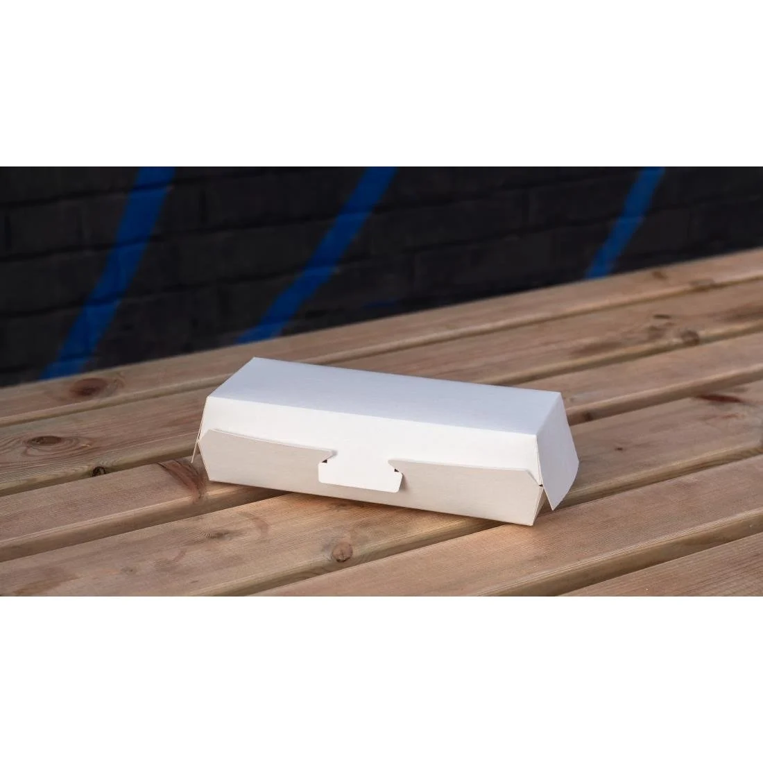 Notpla 8"x3" Clamshell Hot Dog Boxes White (250 Pack) - Image 2