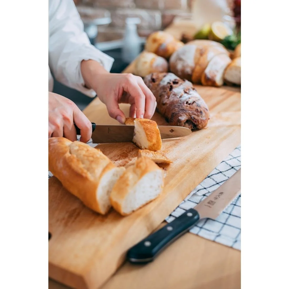 Mac Original Utility Knife AB-60 Black 17cm - Image 9