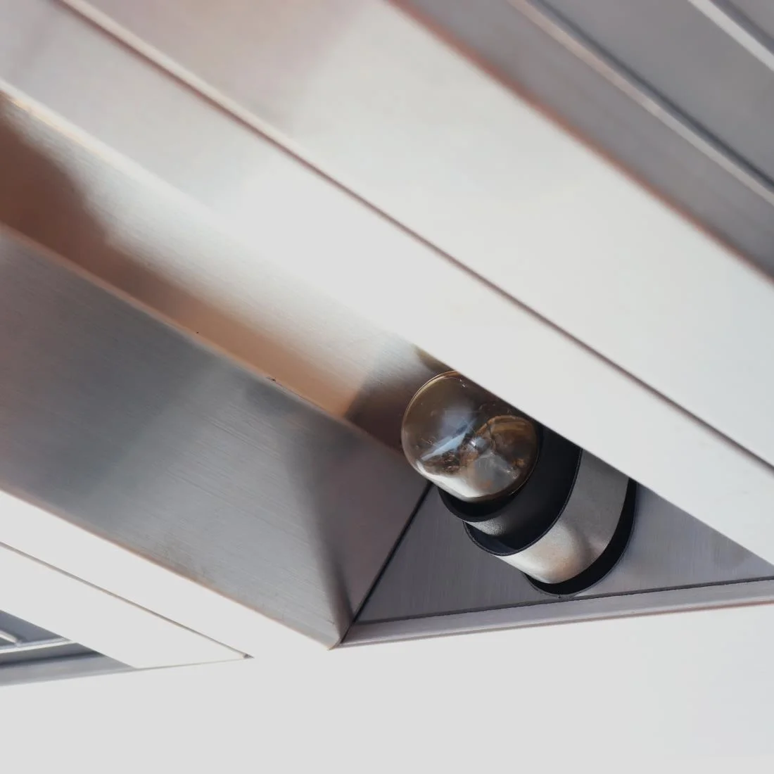 Buffalo Sloped Chute Food Warmer - Image 4