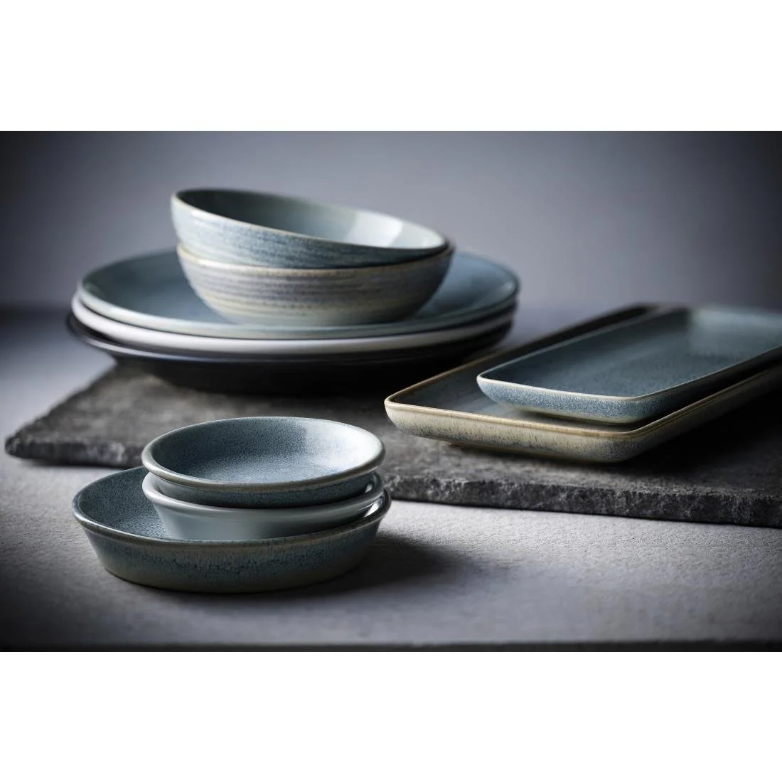 Dudson Evo Azure Rectangular Platters Blue 254x101mm (6 Pack) - Image 4