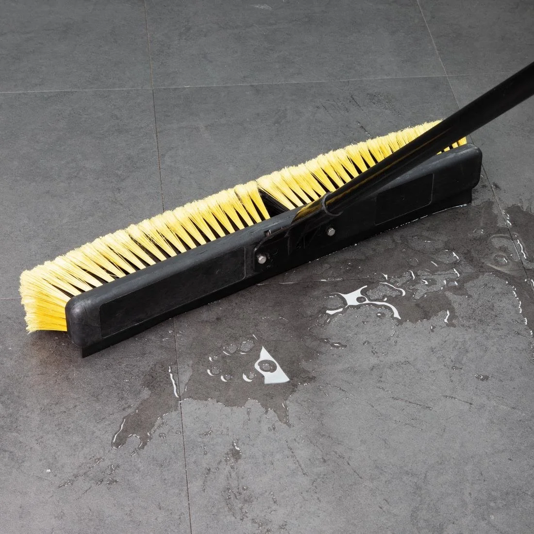 Jantex Heavy Duty Broom & Handle Set with Squeegee 24" - Image 5