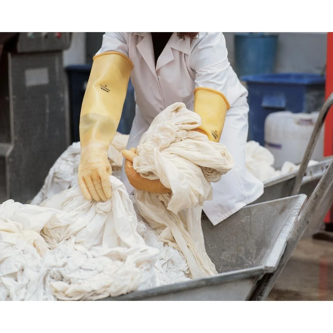 Mapa Trident Alto Heavy Duty Cleaning Gloves Size 9 (One Pair) - Image 3