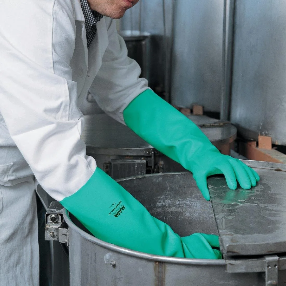 Mapa Ultranitril 480 Ultra Long Chemical Handling Gloves - Image 3