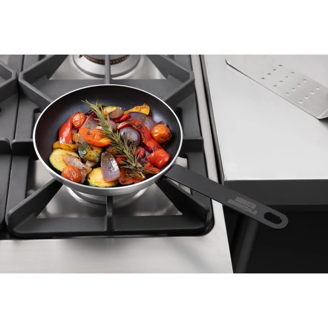 Nisbets Essentials Aluminium Non-Stick Teflon Frying Pan 20cm - Image 6
