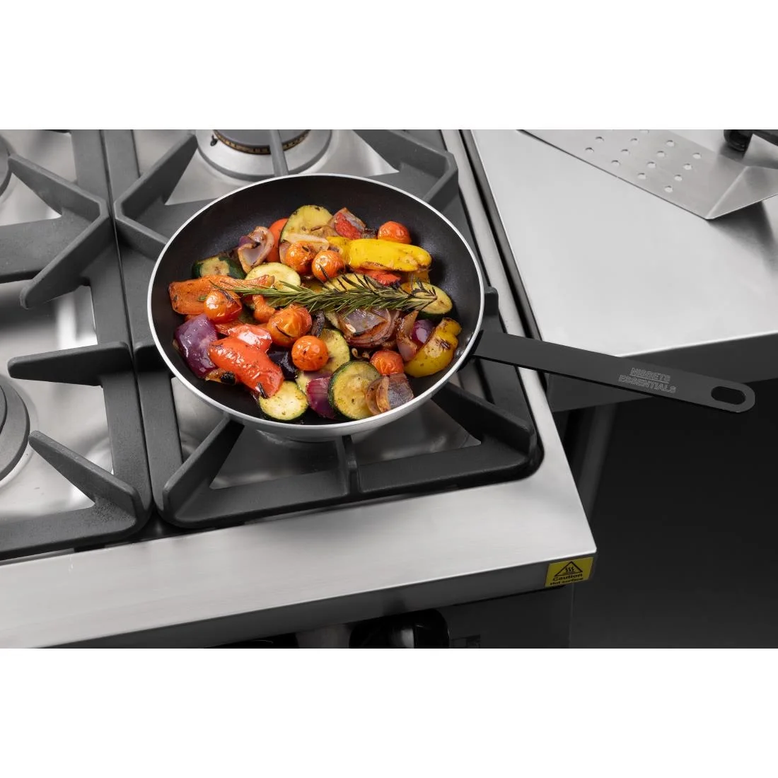 Nisbets Essentials Aluminium Non-Stick Teflon Frying Pan 24cm - Image 5