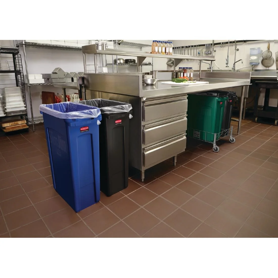 Rubbermaid Slim Jim Bin with Venting Channels Blue 60Ltr - Image 2
