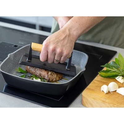 Masterclass Cast Iron Grill Press - Image 2