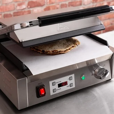 Vogue Grilling/Baking Paper White 330x270mm (200 Pack) - Image 2