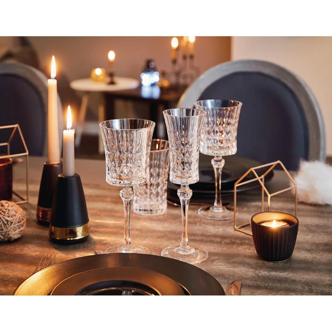 Cristal d'Arques Lady Diamond Wine Glasses 190ml (8 pack) - Image 4