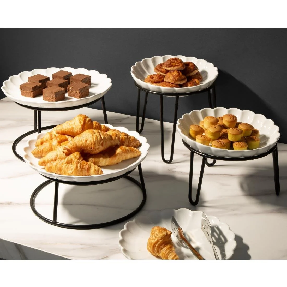 Olympia Non-Slip Riser Round Multi Black Wire 230x260x150mm - Image 9