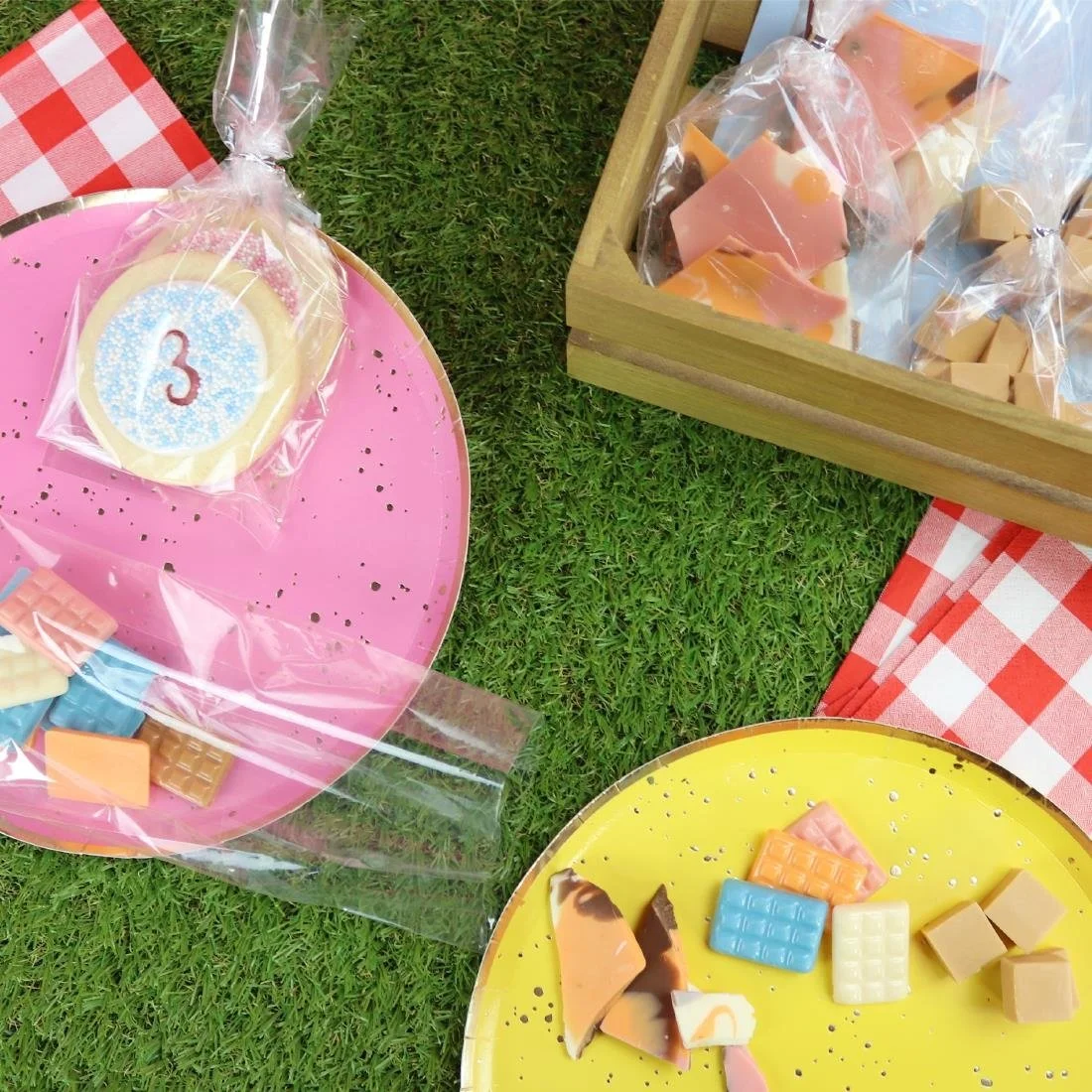 PME Party Bags with Silver Ties (25 Pack) - Image 3