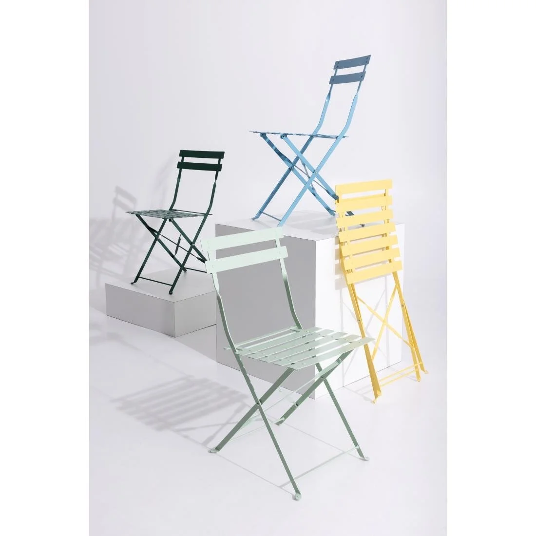Bolero Perth Forest Green Pavement Style Steel Folding Chairs (2 Pack) - Image 6