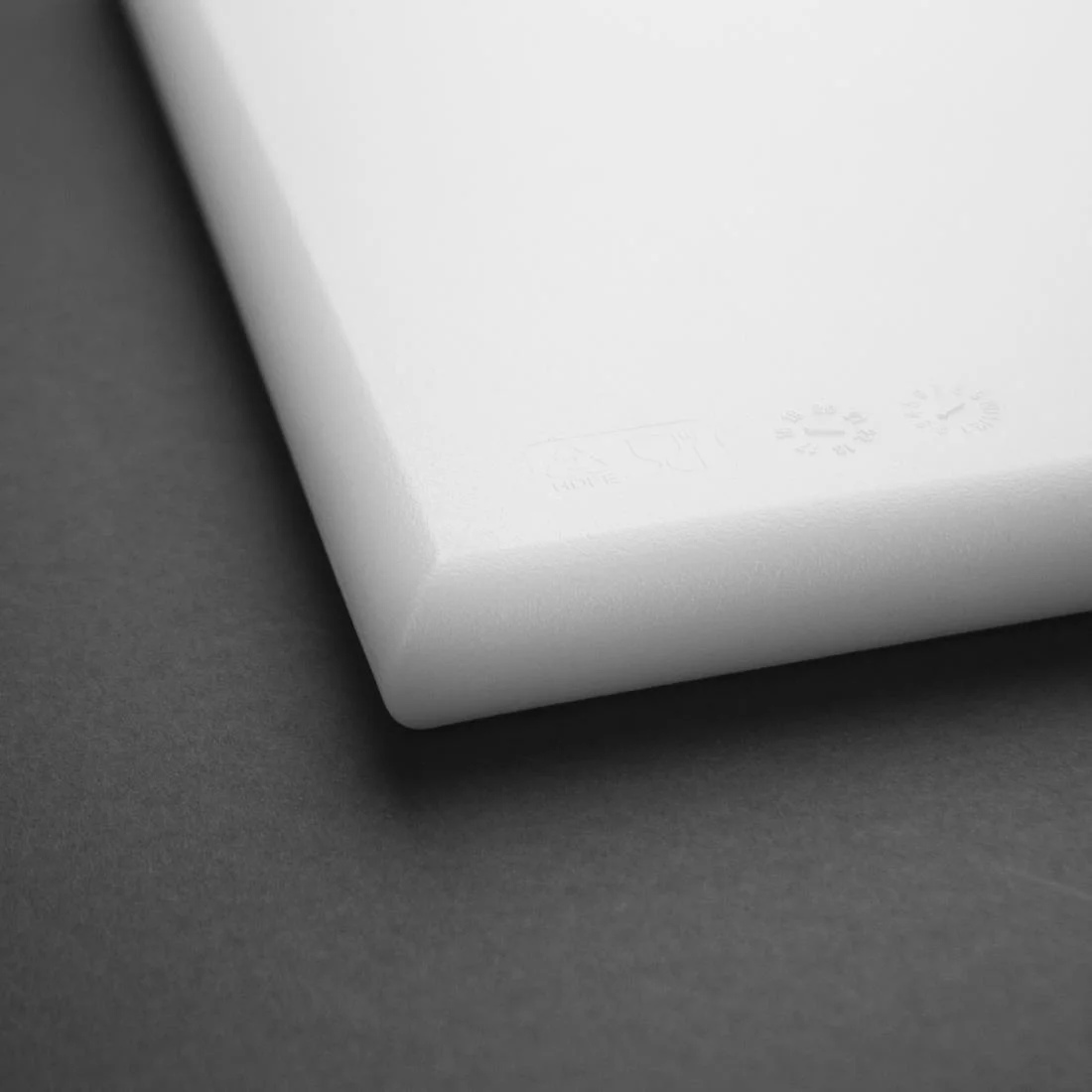 Hygiplas Extra Thick High Density White Chopping Board - Image 5