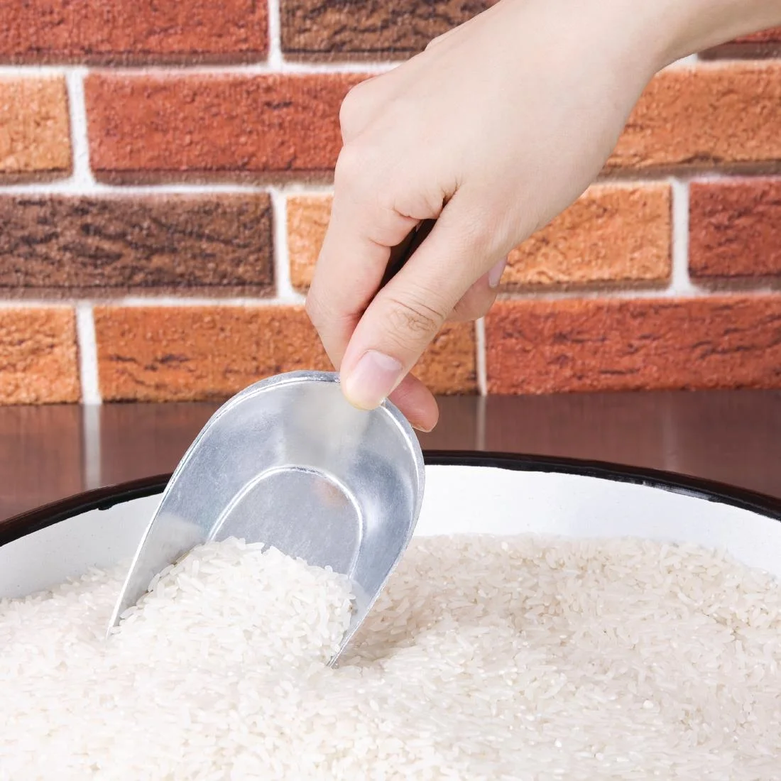 Vogue Aluminium Scoop 130ml - Image 3