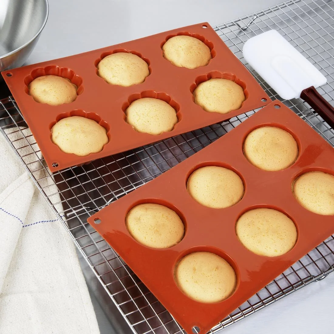Vogue Silicone Round Mould 6 Cup - Image 5