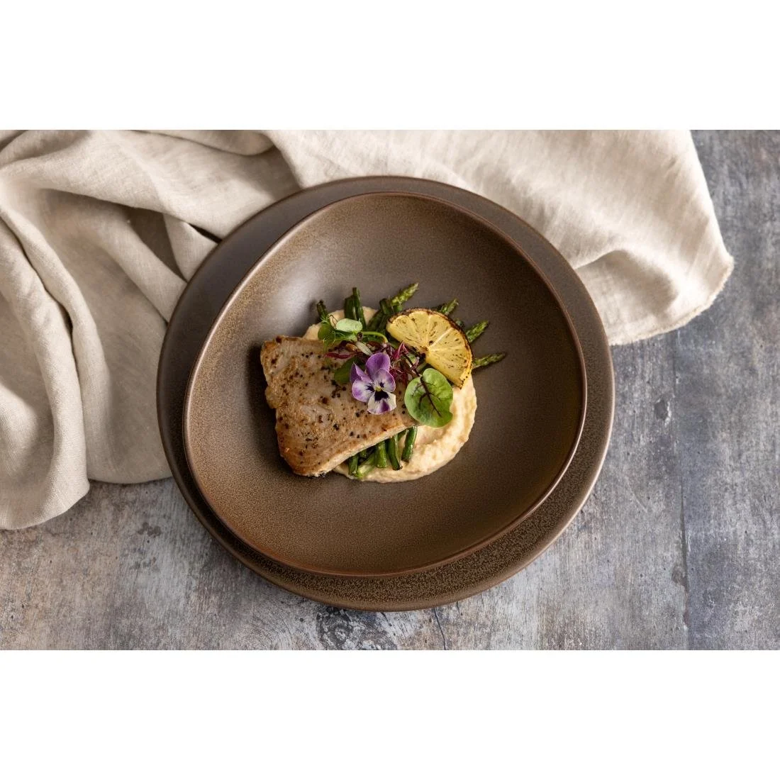 Olympia Ember Triangle Bowls Mahogany 245x220mm (4 Pack) - Image 4