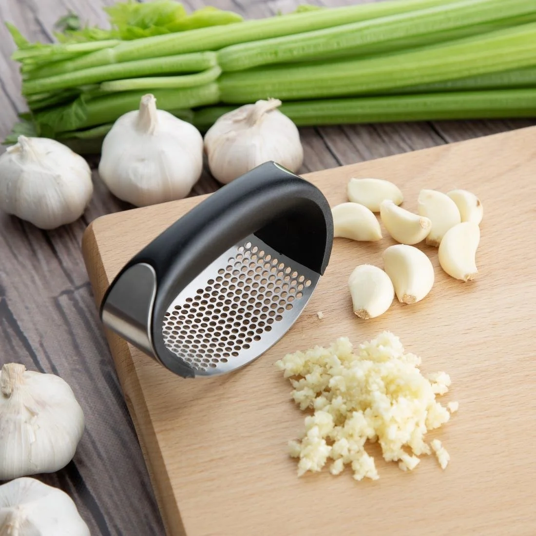 Nisbets Essentials Curved Garlic Press - Image 5