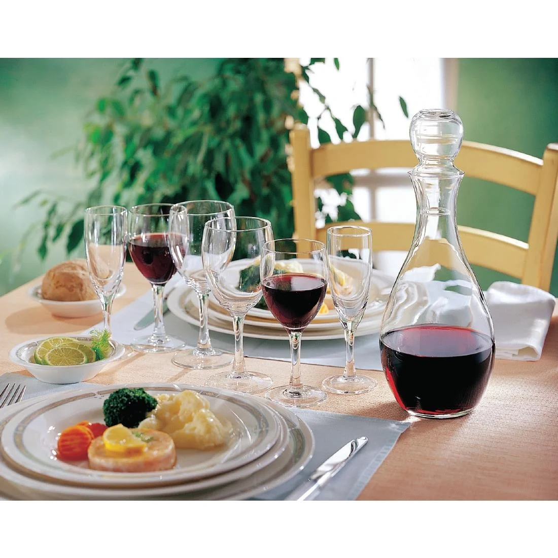 Arcoroc Elegance Wine Glasses 310ml LUKCA-NI at 250ml (12 Pack) - Image 3