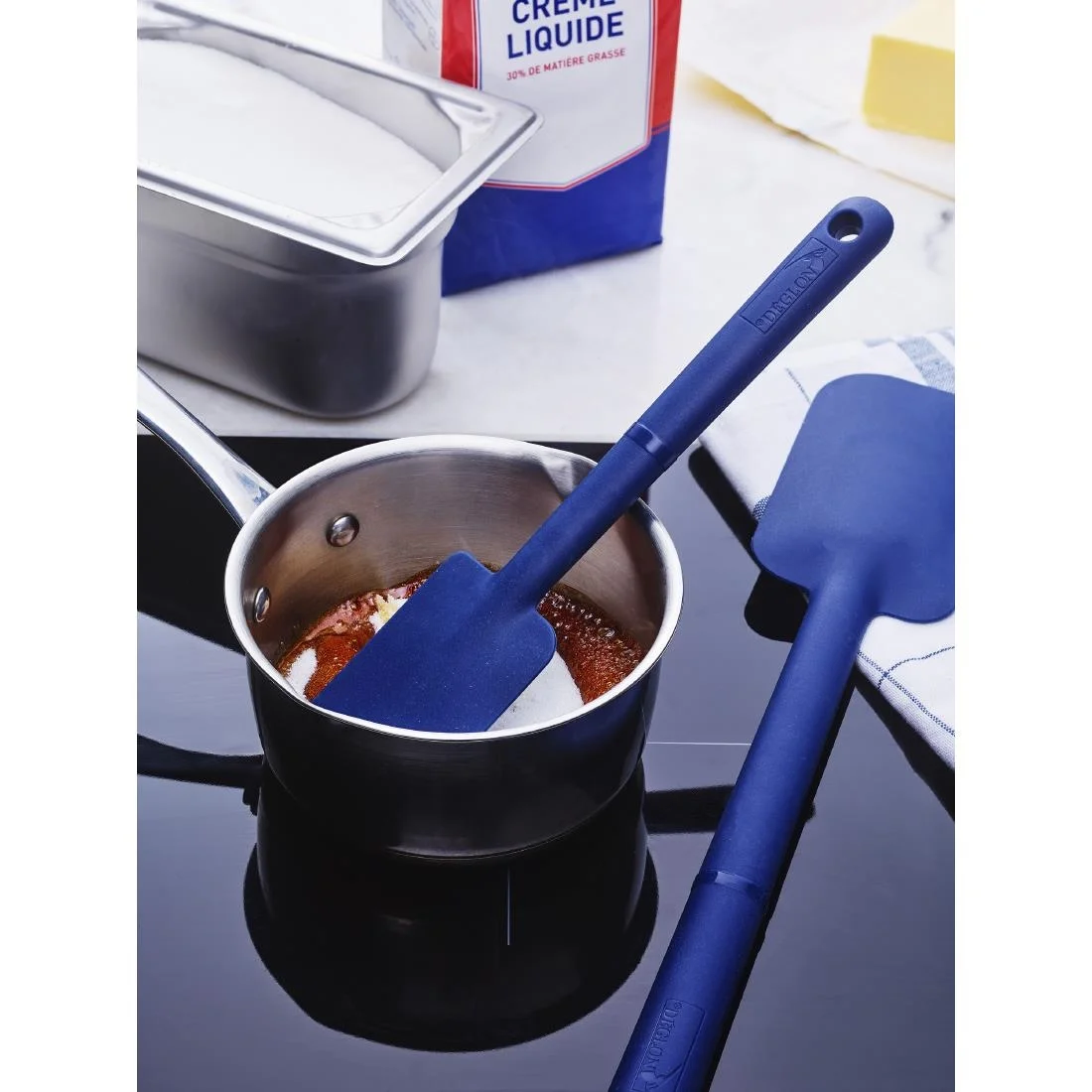 Deglon Stop Glisse Half Maryse Blue Heat Resistant Spatula 250mm - Image 6