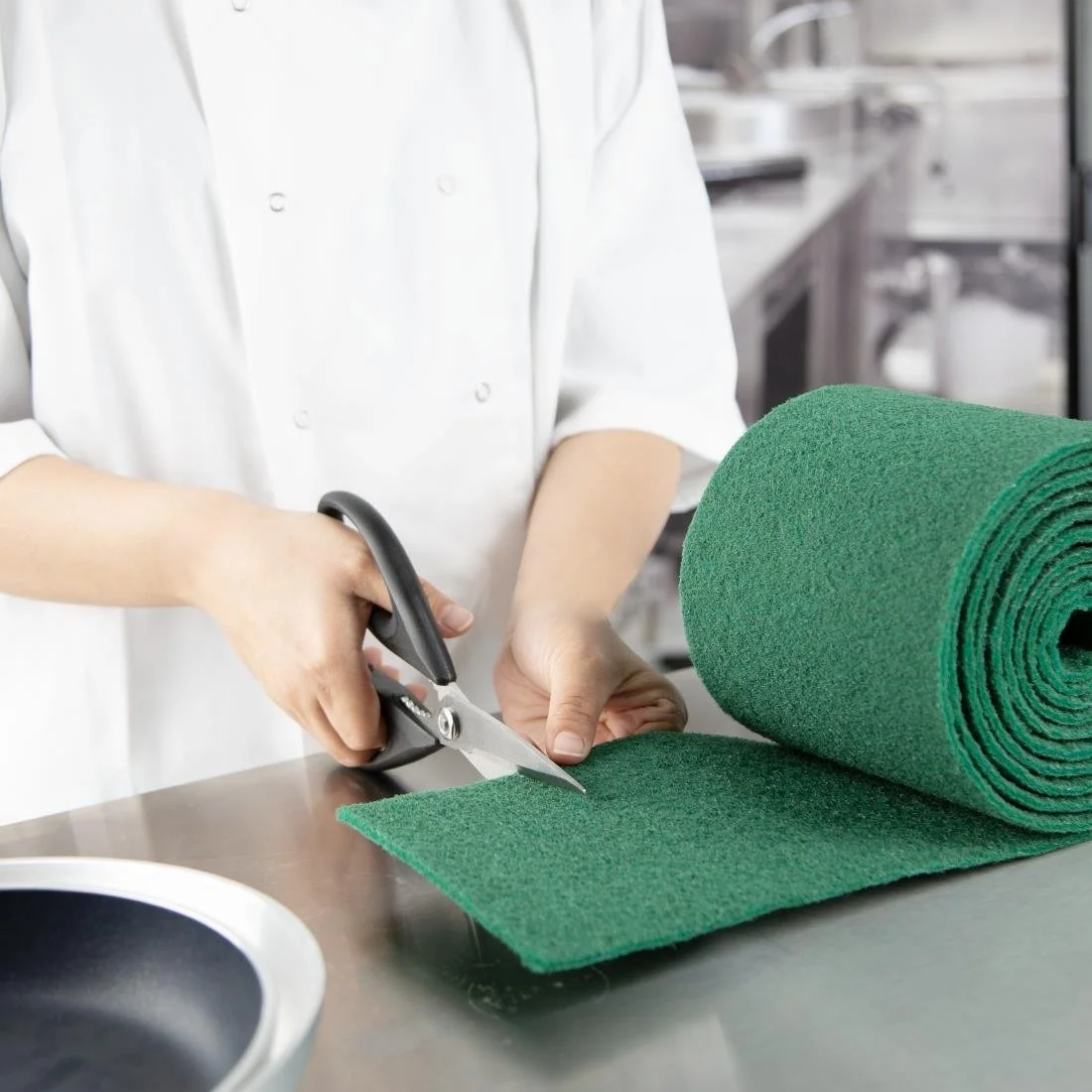 Nisbets Essentials Scouring Pad 3m Roll - Image 3