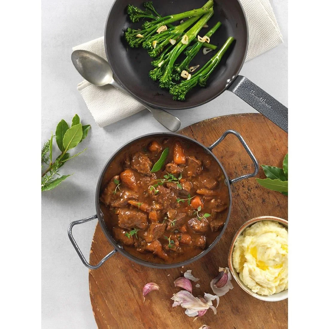 Samuel Groves Professional Seasoned Carbon Steel Pan 20cm - Image 2