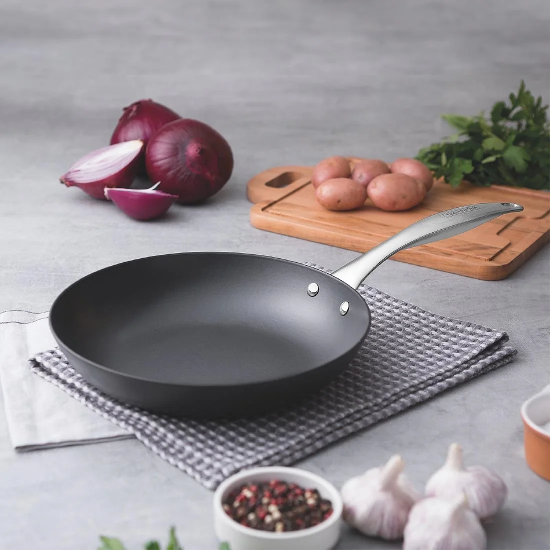 Tramontina Enamel Cast Iron Frying Pan 26cm - Image 3