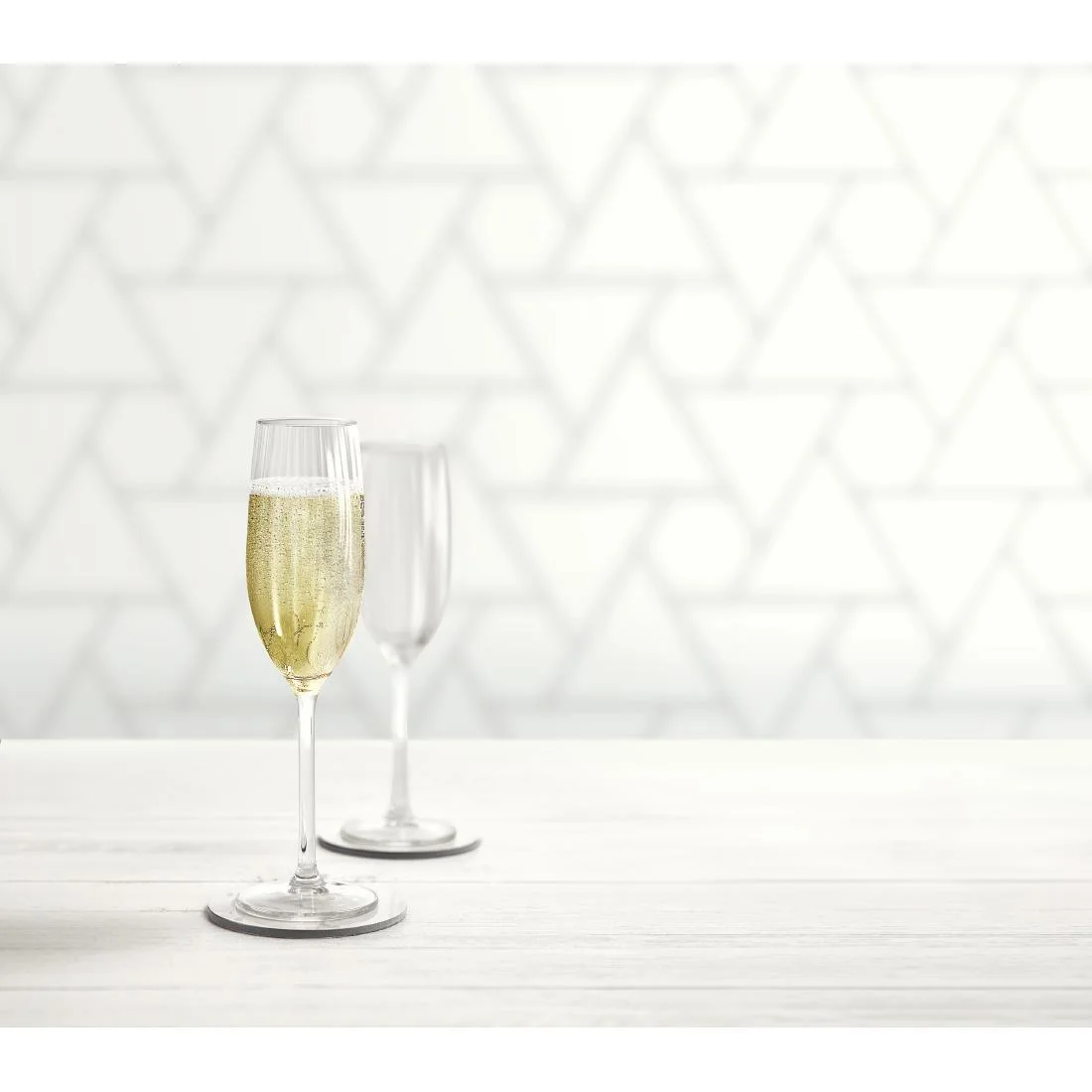 Royal Leerdam Adora Flutes 210ml (Pack of 6) - Image 3