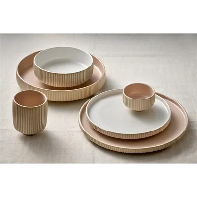 Playground Nara Rose Plates 210mm (6 Pack) - Image 3
