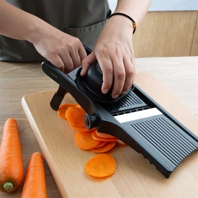 Vogue Mandoline Slicer - Image 7