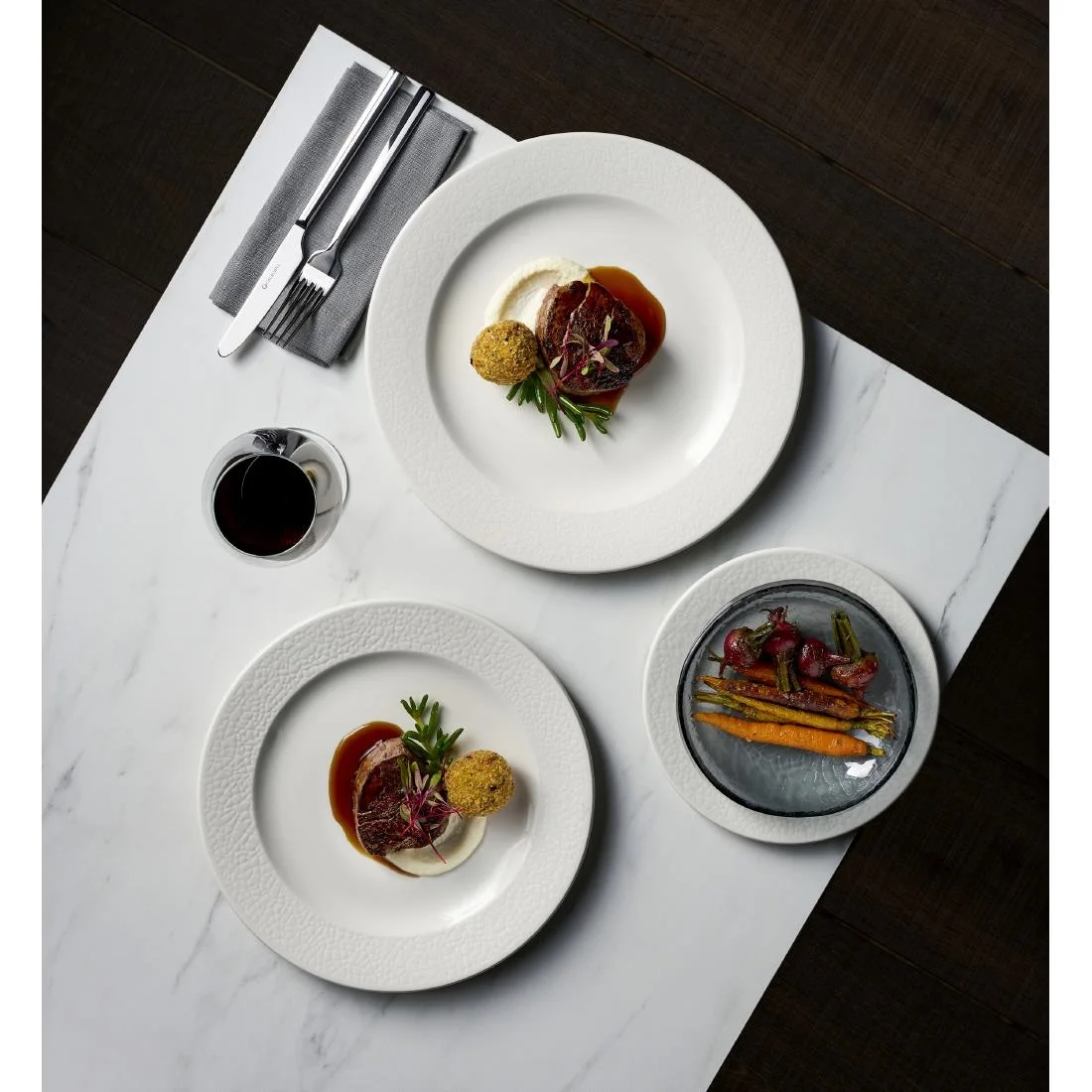Churchill Viana Footed Plates 261mm White (12 Pack) - Image 4