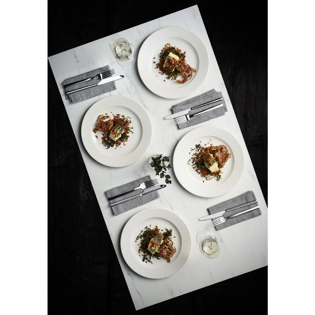 Churchill Viana Footed Plates 261mm White (12 Pack) - Image 8