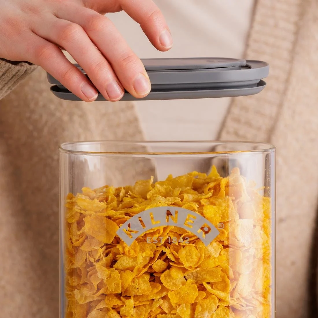 Kilner Fresh Dry Food Storage Dispenser 3Ltr - Image 4