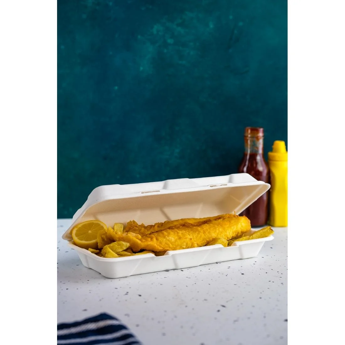 Vegware Nourish Moulded Fibre Clamshell Takeaway Boxes 12x6" (250 Pack) - Image 4