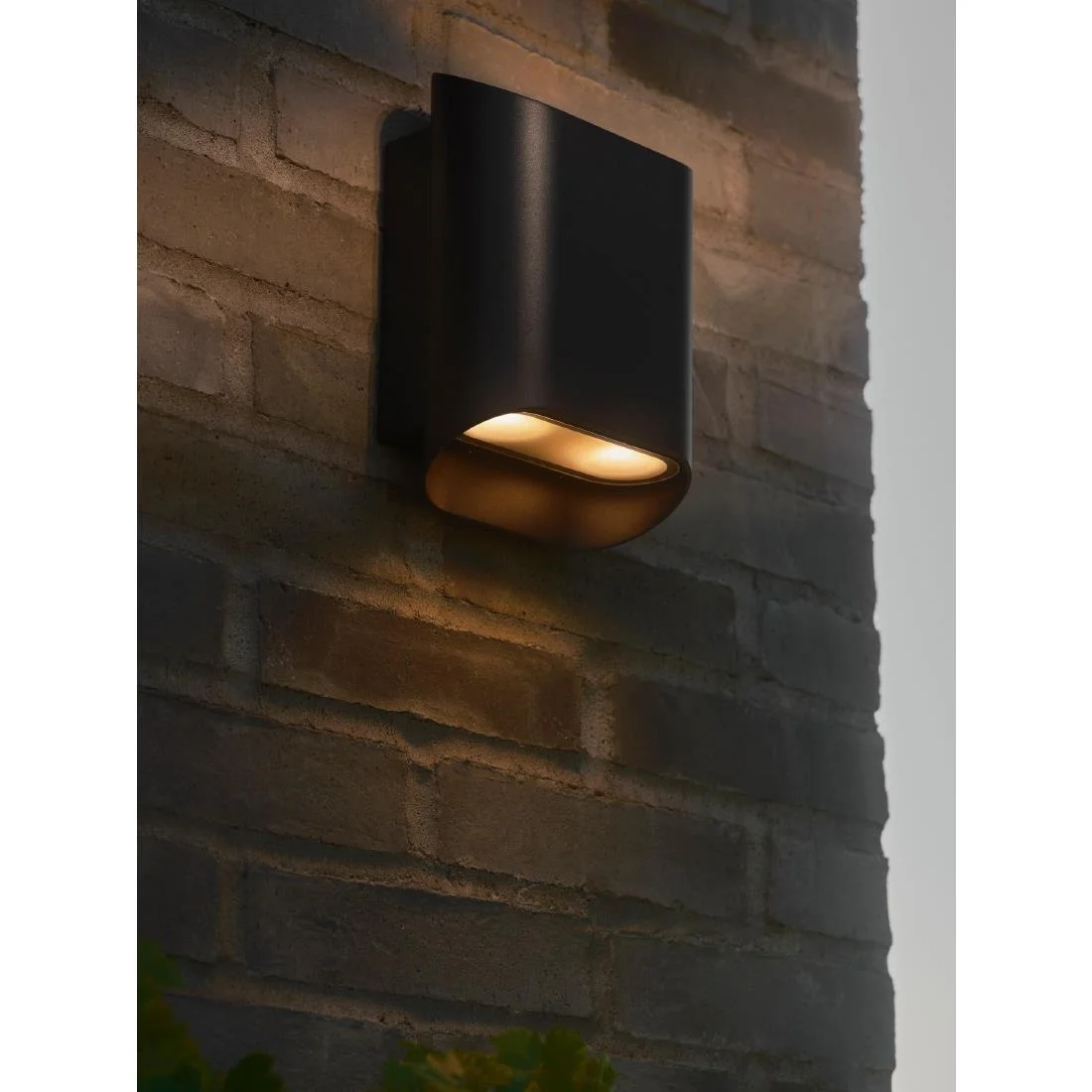 Nordlux Nico 22 Round Maxi Wall Light Black - Image 4