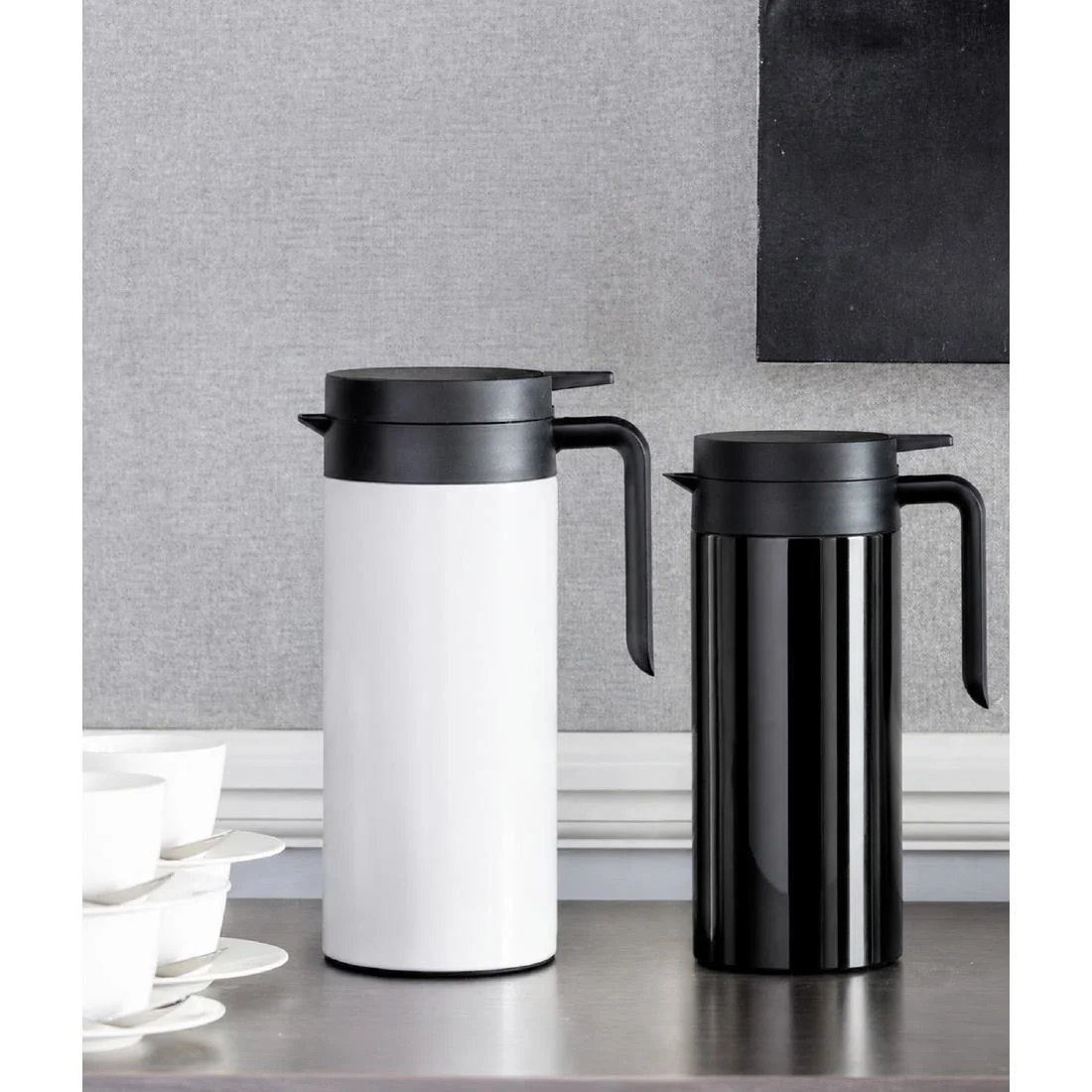 Elia Cylinder-Type Vacuum Jug Black 1Ltr - Image 4