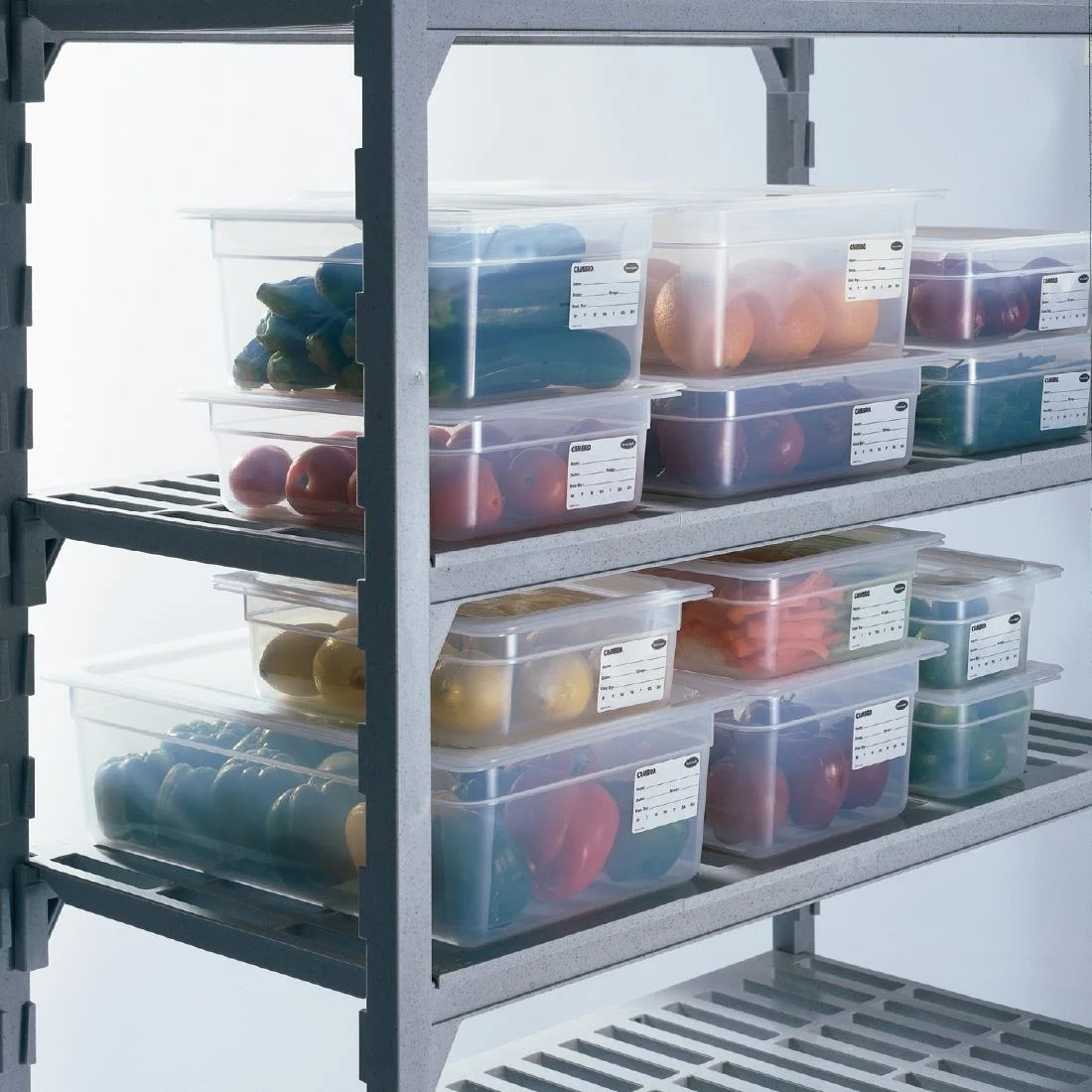 Cambro Polypropylene Food Tray GN 1/1 200mm - Image 2
