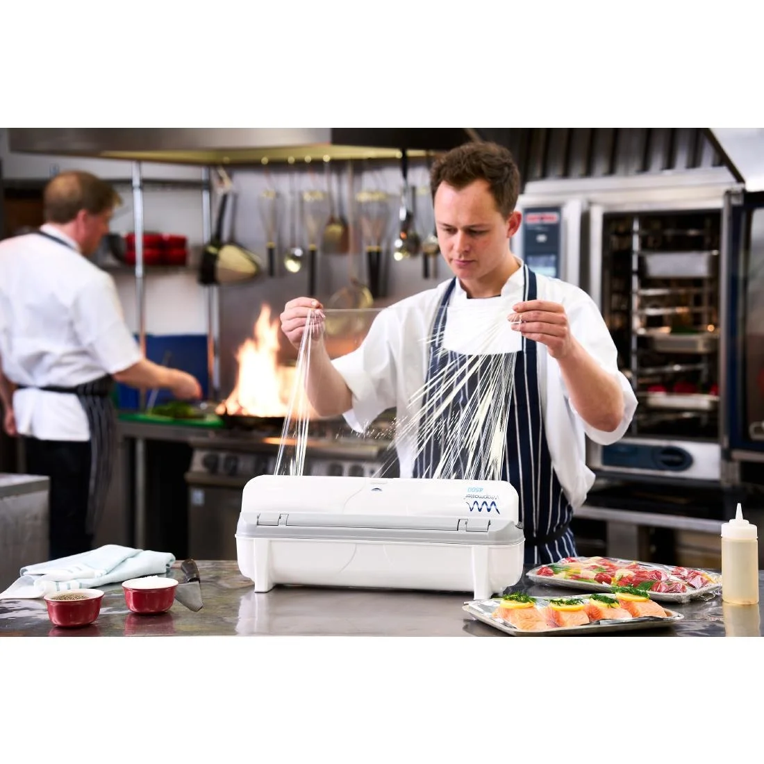 Wrapmaster Cling Film 460mm x 300m (Pack of 3) - Image 4