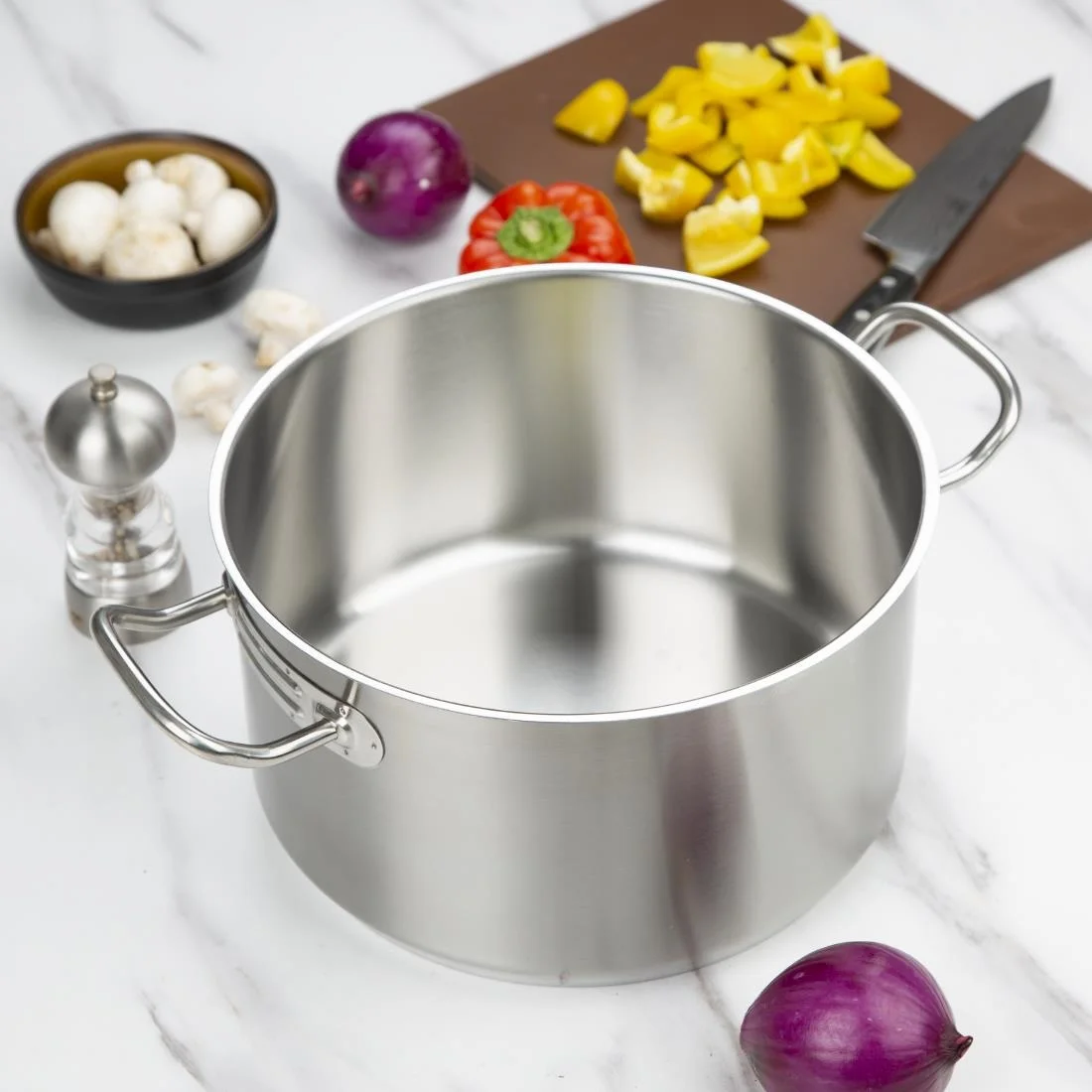 Vogue Stainless Steel Stew pan 9.5Ltr - Image 6