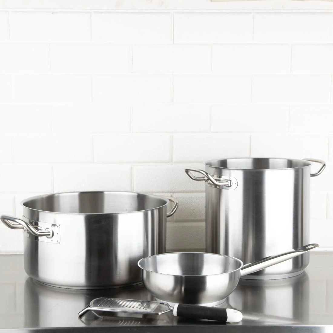 Vogue Stainless Steel Stew pan 12.5Ltr - Image 7