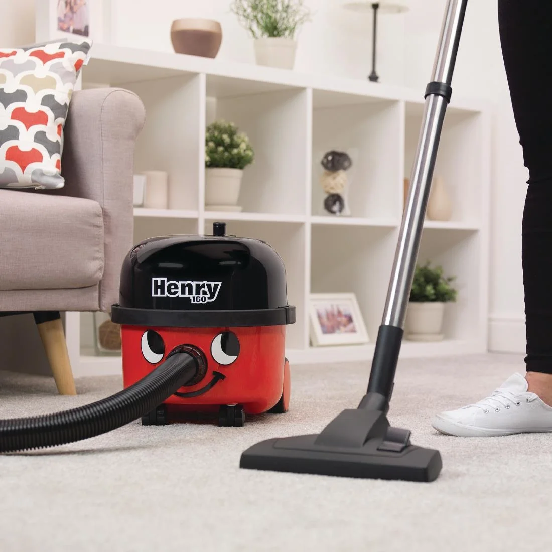 Numatic Henry Vacuum Cleaner - Image 8