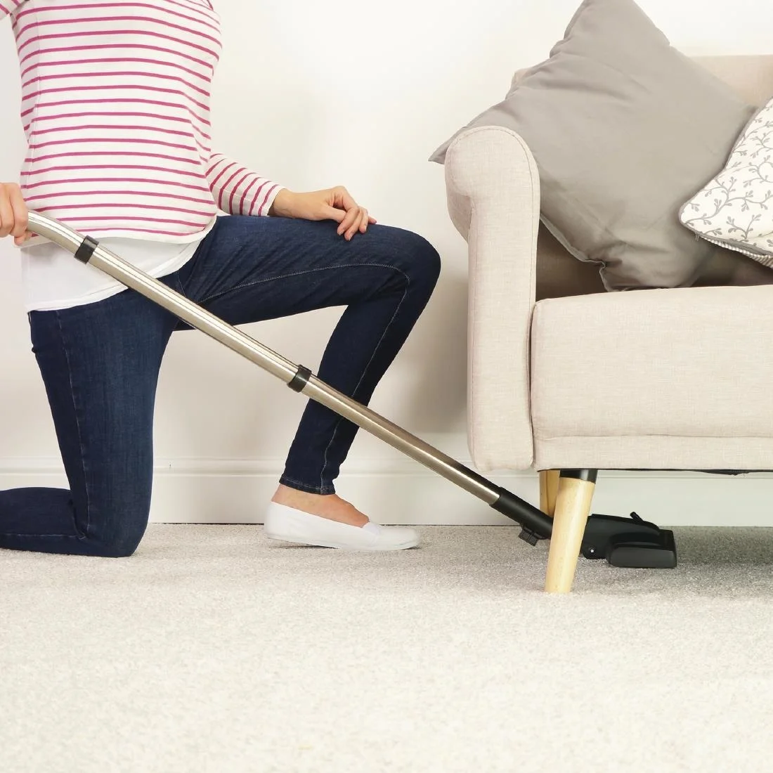 Numatic Henry Vacuum Cleaner - Image 9