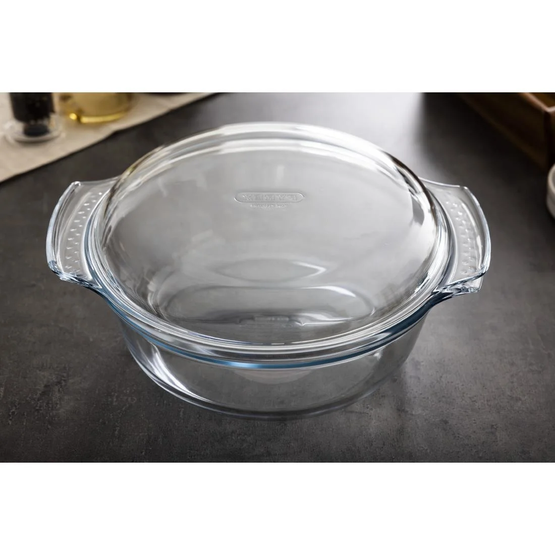 Pyrex Round Glass Casserole Dish 3.75Ltr - Image 8
