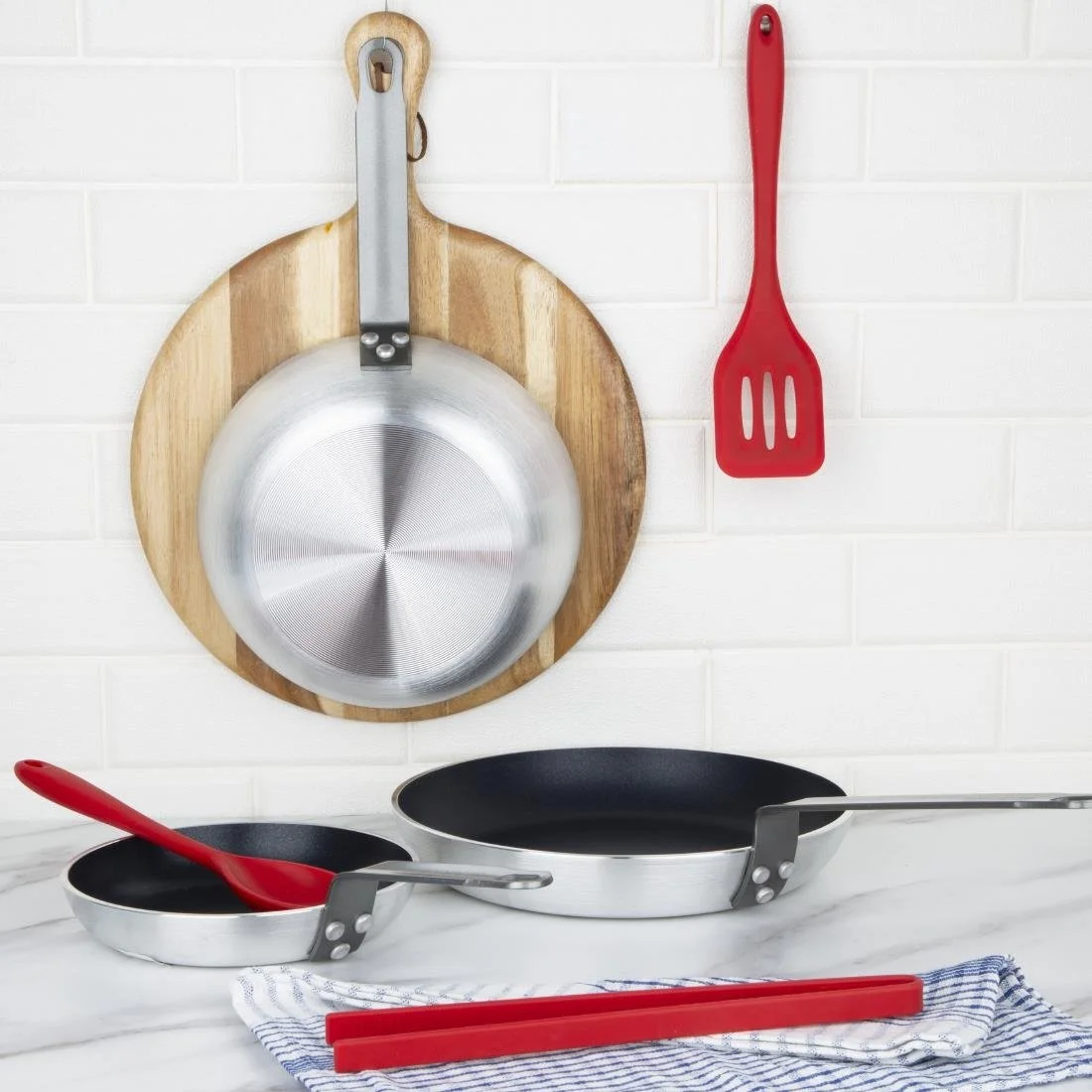 Vogue Cook Like A Pro 3-Piece Aluminium Non-Stick Frying Pan & Sauté Pan Set - Image 2