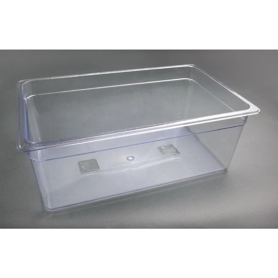 Vogue ABS Gastronorm Tray Clear GN 1/1 200mm - Image 7
