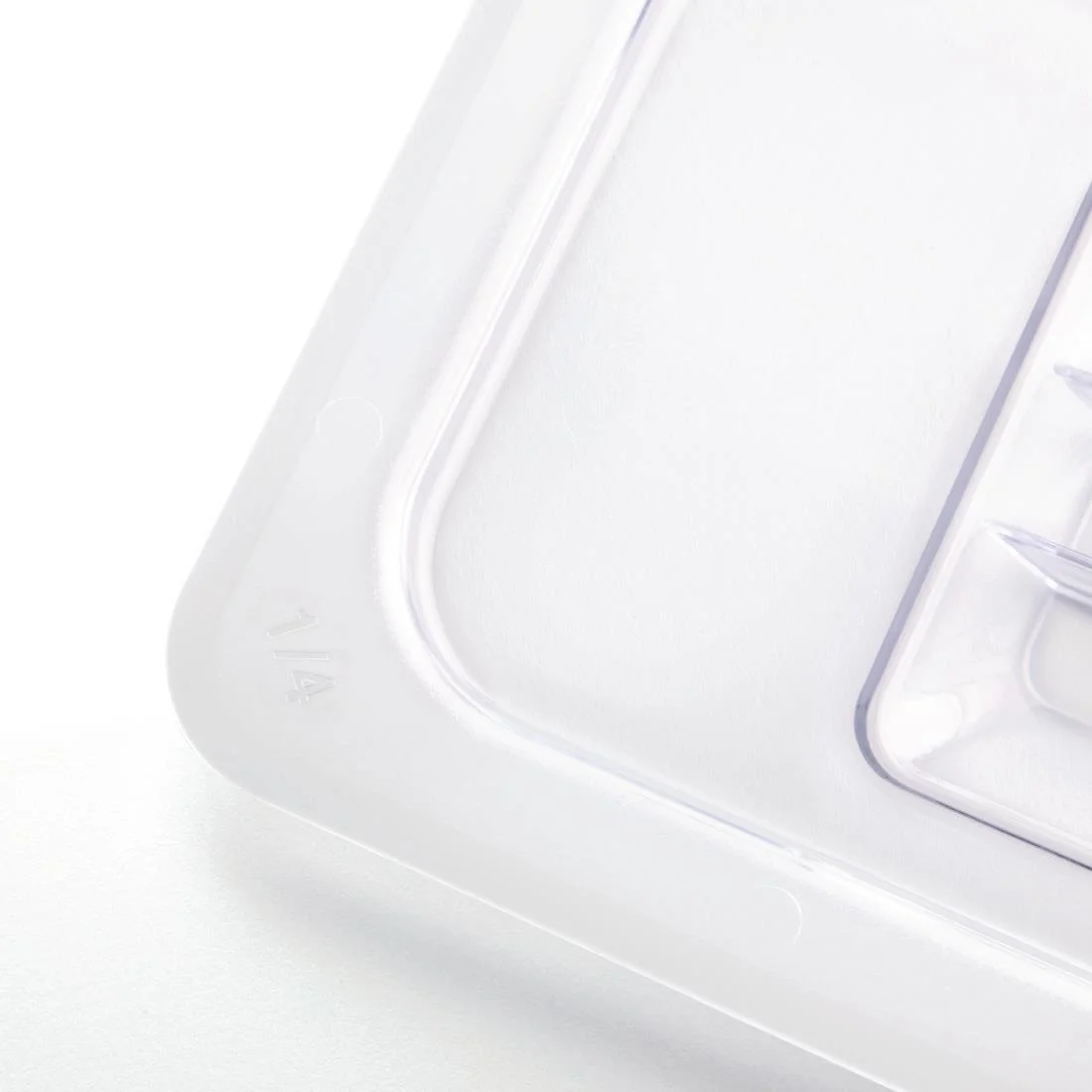 Vogue Polycarbonate 1/4 Gastronorm Lid Clear - Image 3